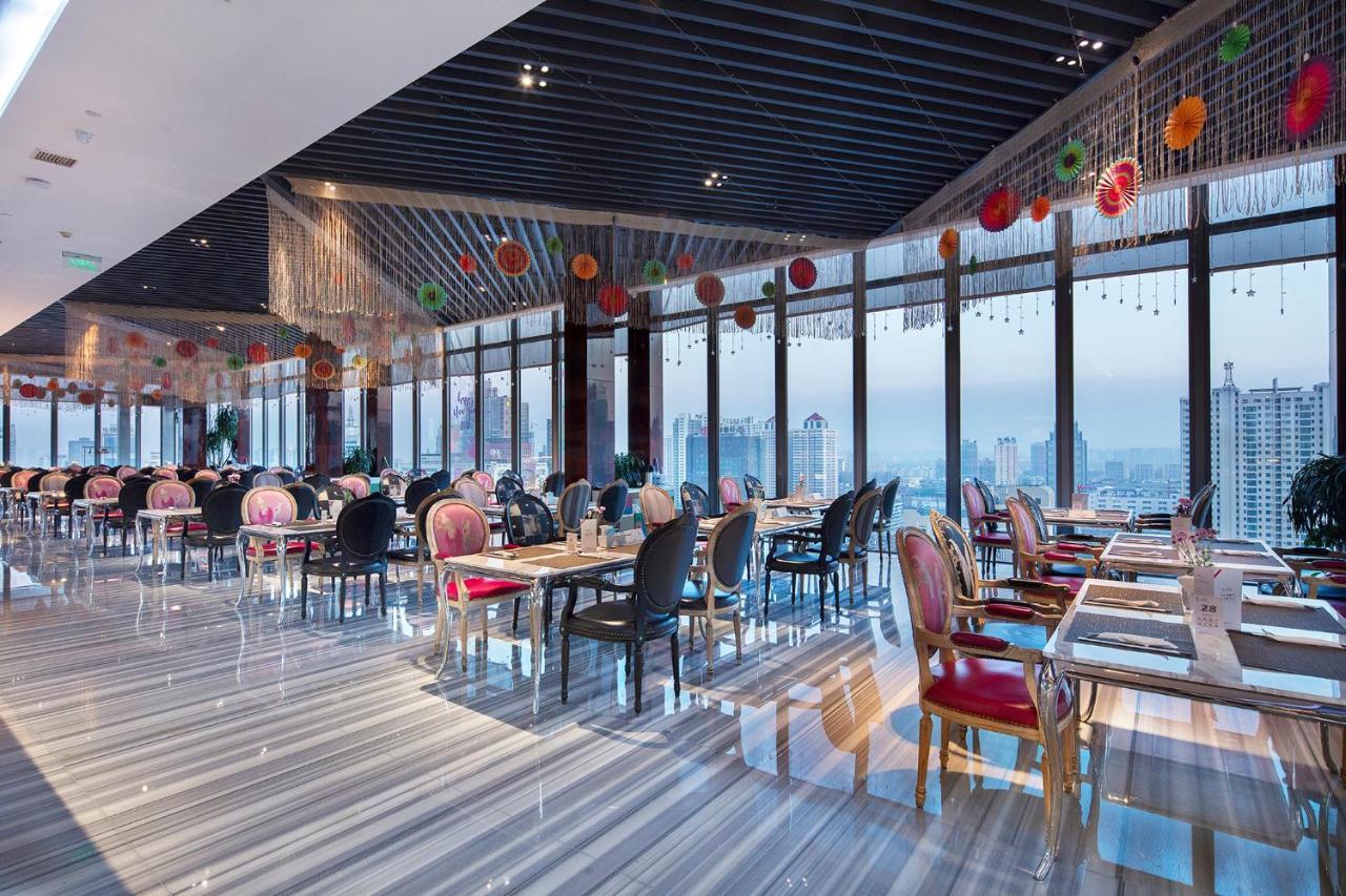 Christian'S Hotel Luoyang Лоян Экстерьер фото