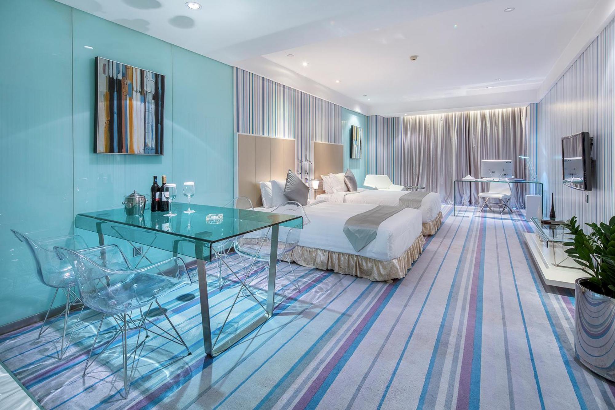 Christian'S Hotel Luoyang Лоян Экстерьер фото